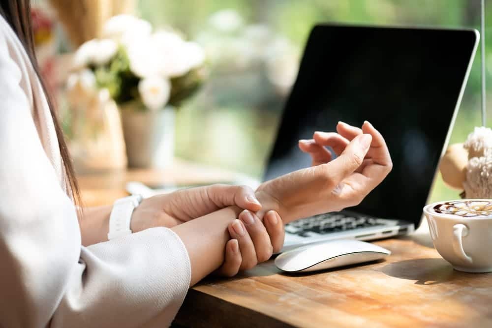 Symptoms of Carpal Tunnel Syndrome: 7 Key Signs You Shouldn't Ignore